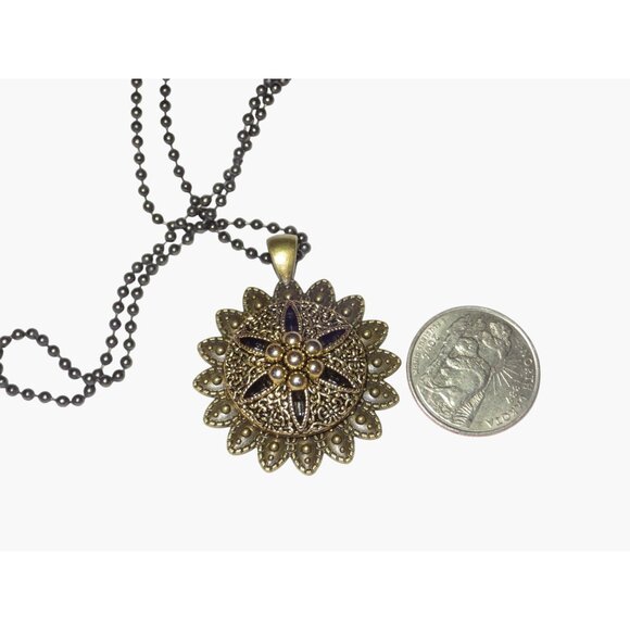 Bronze Tone Sand Dollar Pendant Necklace Vintage Intricate Design Coastal - Picture 4 of 7